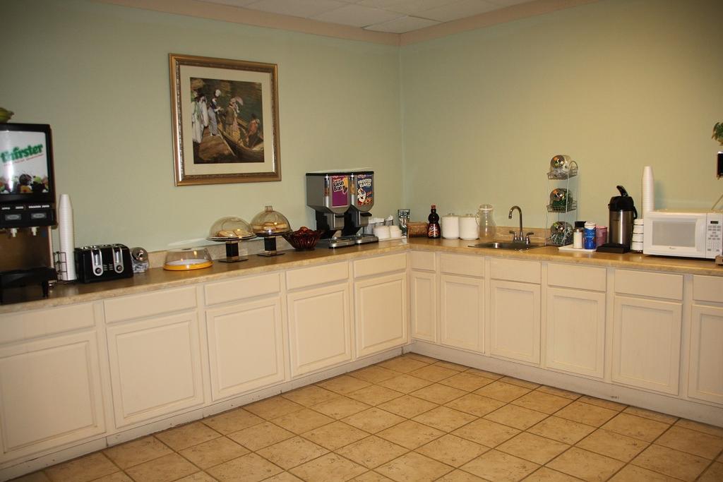 Shelbyville Inn - Shelbyville, Tn 37160 Buitenkant foto