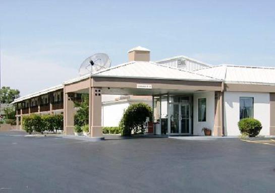Shelbyville Inn - Shelbyville, Tn 37160 Buitenkant foto